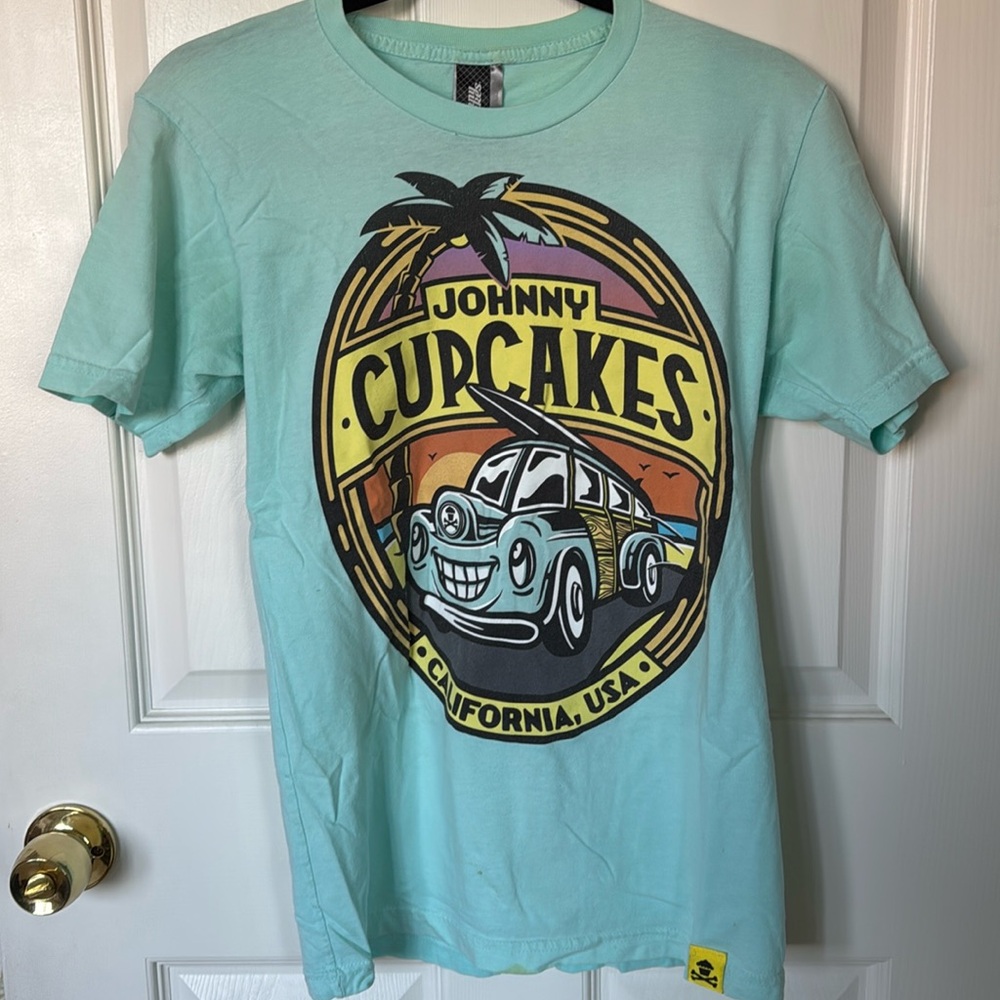 Vintage Johnny Cupcakes T-shirt